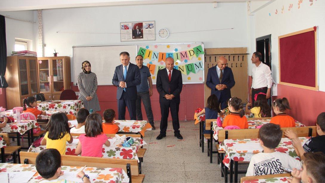 Teftiş Kurulu Başkanı Sayın Metin ÇAKIR Eğitim Öğretim Yılı Hazırlıklarını Yerinde İncelemek Üzere Bitlis İline Ziyaret Gerçekleştirdi
